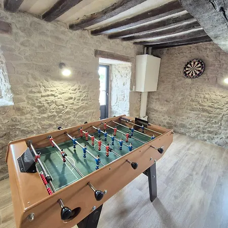 Guest house Le 1701 - 15 Pers Avec Piscine, Puy Du Fou La Gaubretiere