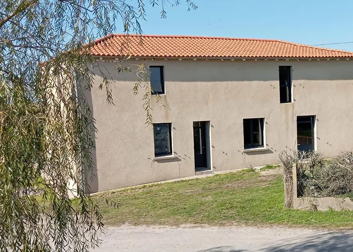 Le 1701 – 15 Pers Avec Piscine, Puy Du Fou La Gaubretiere