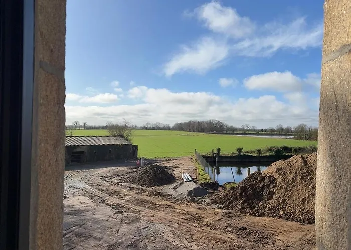 Maison d'hôtes Le 1701 – 15 Pers Avec Piscine, Puy Du Fou La Gaubretiere